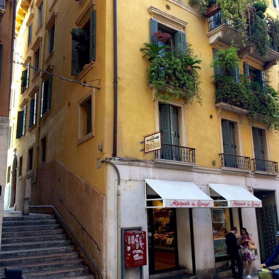 In Casa Apartment Verona Exterior photo